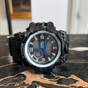 Casio G-Shock WR 20 Bar Black with Blue Accents Smartwatch As is Untested